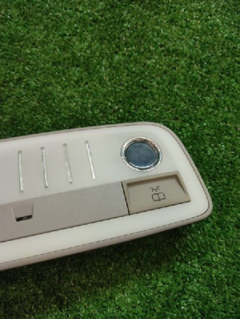 Mercedes-Benz / E-Class / Плафон подсветки салона