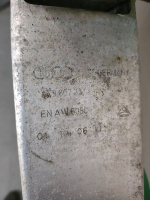 Audi / A6 / Усилитель бампера