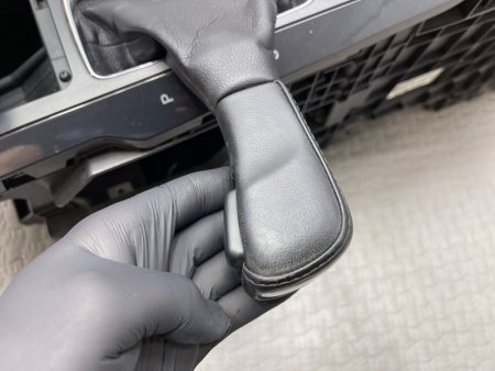 Ford / EXPLORER / Консоль центральная