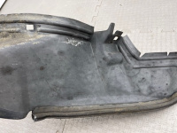 Mercedes-Benz / E-Class / Подкрылок