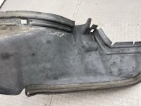 Mercedes-Benz / E-Class / Подкрылок
