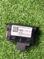 Audi / A6 / Кнопка крышки багажника