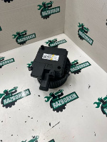 Audi / Q5 / Мотор печки