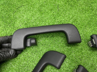 Audi / A4 / Ручки потолка