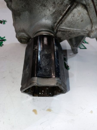 Mercedes-Benz / GLC 250d 4-matic / Редуктор передний