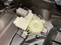 BMW / X5 / Стеклоподъемный механизм