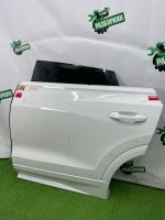 Audi / Q8 / Дверь боковая