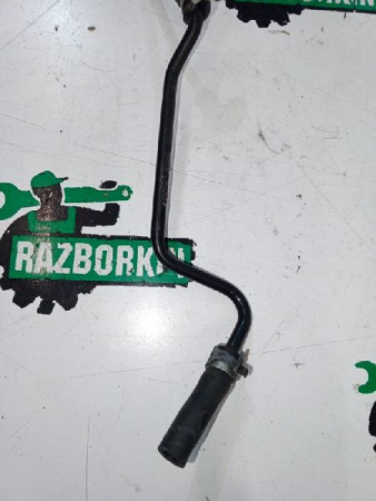 Mercedes-Benz / E-Class / Шланг расширительного бачка