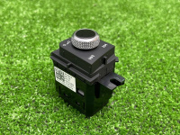 Audi / A4 / Кнопка регулировка громкости