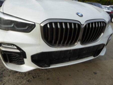 BMW / X5 / Кулак поворотный