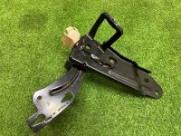 BMW / X5 / Крепление сиденья