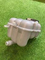 Audi / Q8 / Бачок расширительный