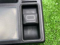 Mercedes-Benz / 190e / Плафон потолка