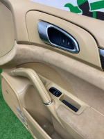 Porsche / Cayenne / Обшивка двери