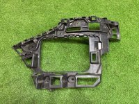 Volkswagen / Touareg / Кронштейн бампера