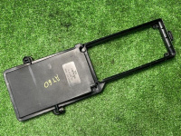 Mercedes-Benz / 300E / Крышка блока предохранителей