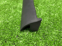 Audi / A6 / Уплотнитель двери