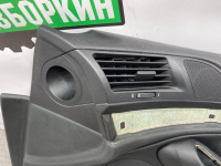 BMW / ALPINA B10 / Обшивка двери