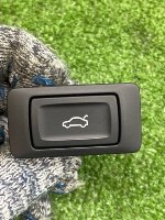 Audi / A5 / Кнопка крышки багажника