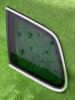 Volkswagen / Touareg / Форточка кузова