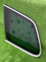 Volkswagen / Touareg / Форточка кузова