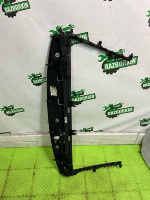 Audi / A6 / Солнце защитная шторка заднего стекла