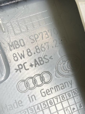 Audi / A5 / Накладка стойки