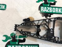 BMW / X1 / Кронштейн ручки двери