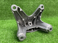 Audi / A6 / Опора двигателя