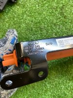 Audi / Q8 / Кронштейн