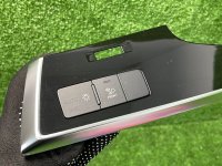 Audi / SQ8 / Декоративная накладка торпедо