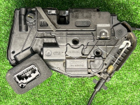 Volkswagen / Golf / Замок двери