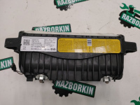 Audi / Q3 / Подушка безопасности пассажира