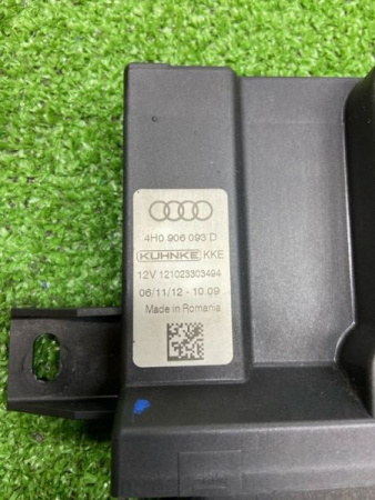 Audi / Q7 / Блок управления топливным насосом