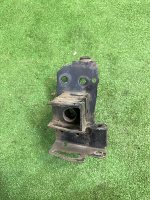 Audi / Q7 / Кронштейн усилителя бампера