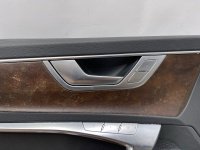 Audi / A6 / Обшивка двери