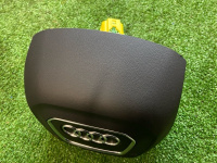 Audi / Q8 / Подушка безопасности в руль