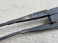 Volkswagen / Touareg / Поводок дворников