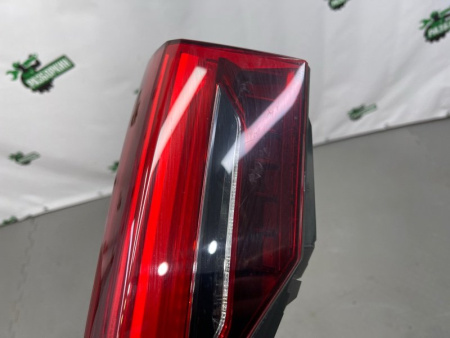 Audi / A7 / Фонарь крышки багажника