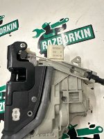 Audi / Q3 / Замок двери