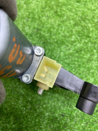 Audi / Q8 / Мотор стеклоподъемника