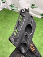 Audi / A6 / Направляющая бампера