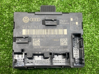 Audi / Q7 / Блок управления двери