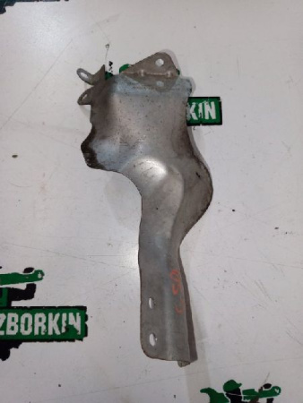 Mercedes-Benz / GLC 250d 4-matic / теплозащитный экран