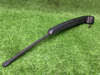 Volkswagen / Touareg / Поводок стеклоочистителя