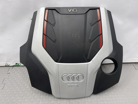 Audi / S5 / Декоративная крышка двигателя