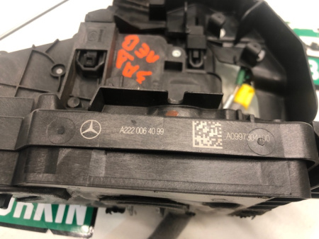 Mercedes-Benz / GLC 250d 4-matic / Замок боковой двери