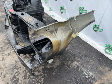 Mercedes-Benz / 300E / Телевизор (передняя панель)