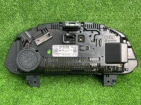 Audi / Q8 / Панель приборов