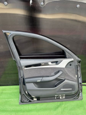 Audi / A8l / Дверь боковая